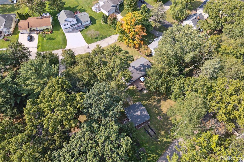 550 ROSELANE Drive, Howell, MI 48843 — Photo 42