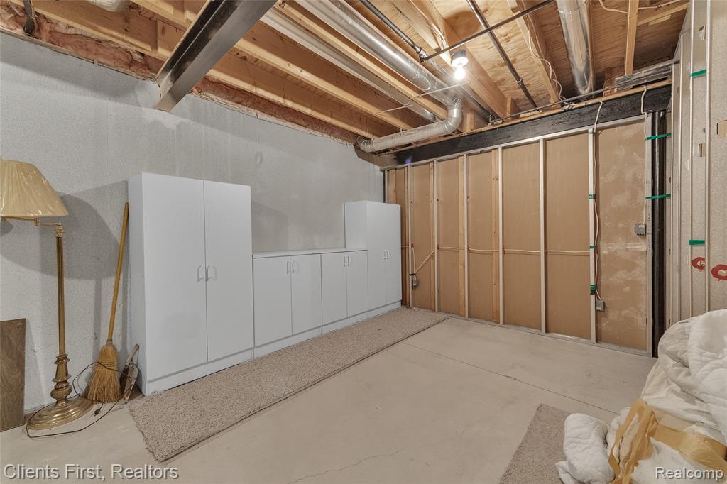 46509 Killarney Circle, Canton, MI 48188 — Photo 42