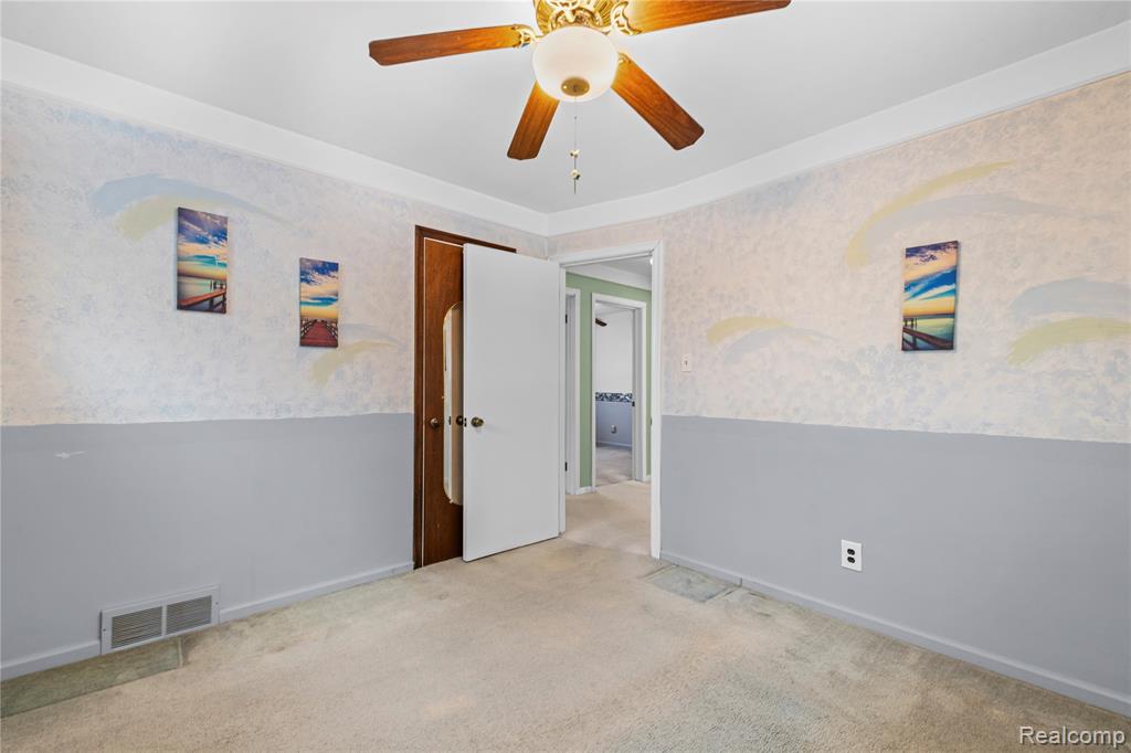 1069 Chippewa Street, Mount Clemens, MI 48043 — Photo 15