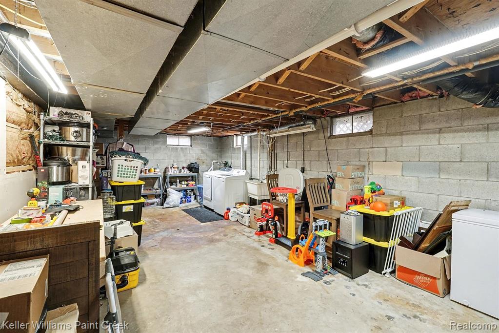 5446 Old Franklin Road, Grand Blanc, MI 48439 — Photo 23