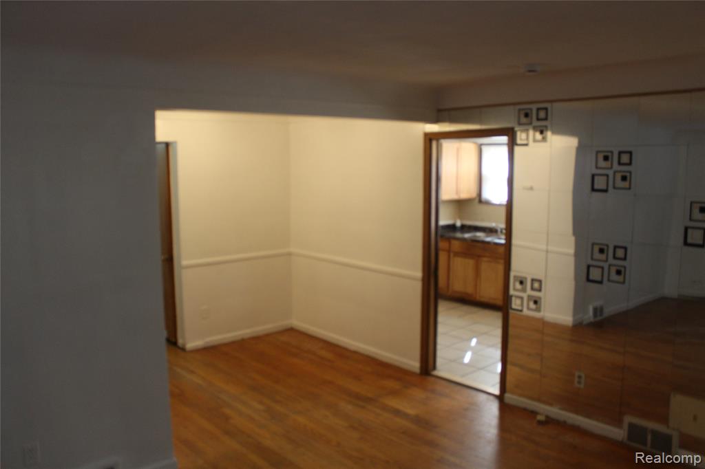 20310 Annchester Road, Detroit, MI 48219 — Photo 4