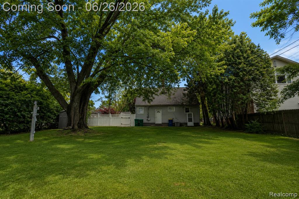 28546 Marquette Street, Garden City, MI — Photo 27
