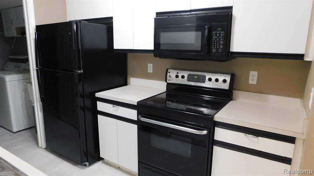 44762 MARIGOLD Drive, Sterling Heights, MI 48314 — Photo 13