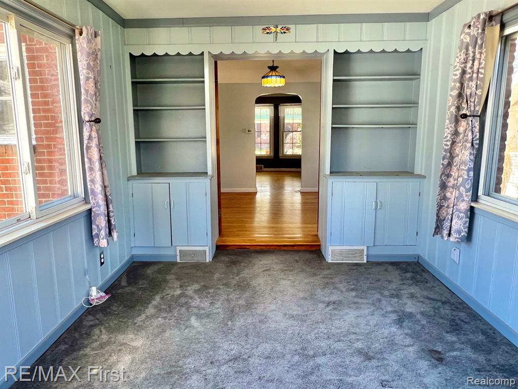 426 W WOODLAND Street, Ferndale, MI 48220 — Photo 11
