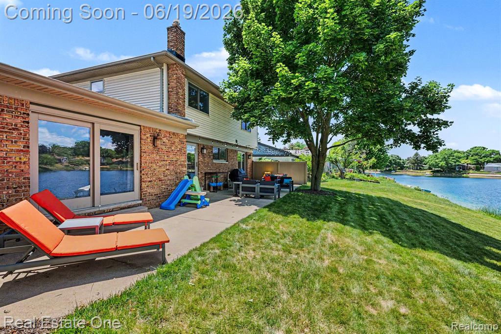 6317 Atkins Drive, Troy, MI 48085 — Photo 24