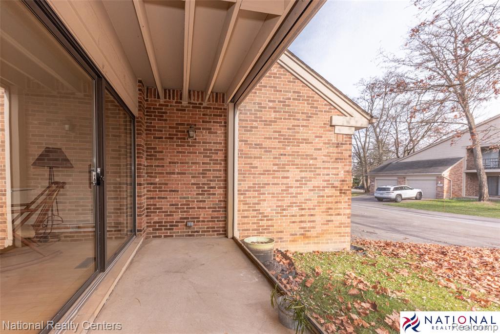 29705 Pine Ridge Circle, 35, Farmington Hills, MI 48331 — Photo 13