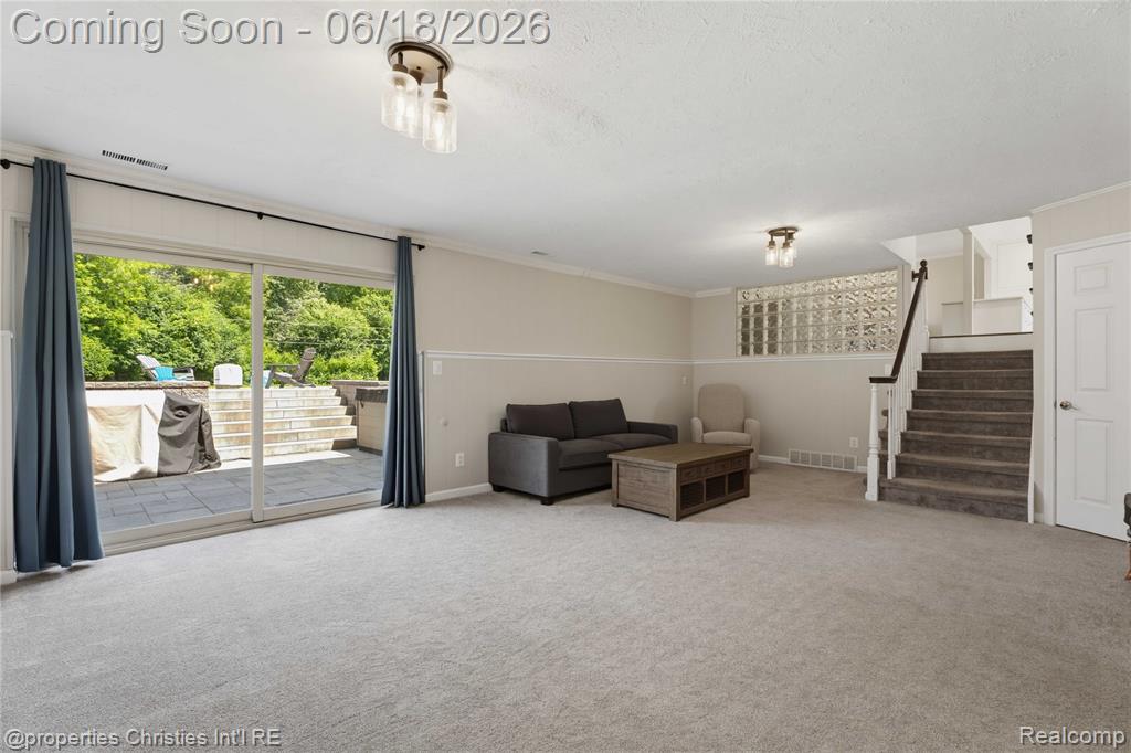 30130 Marimoor Street, Beverly Hills, MI 48025 — Photo 16