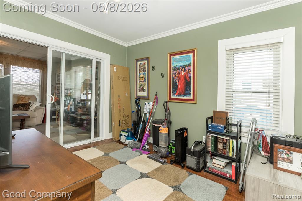559 E Harry Avenue, Hazel Park, MI 48030 — Photo 9
