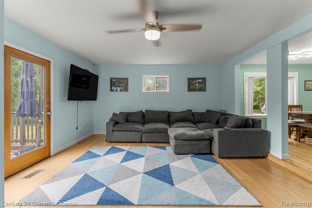 18491 Savage Road, Belleville, MI 48111 — Photo 22