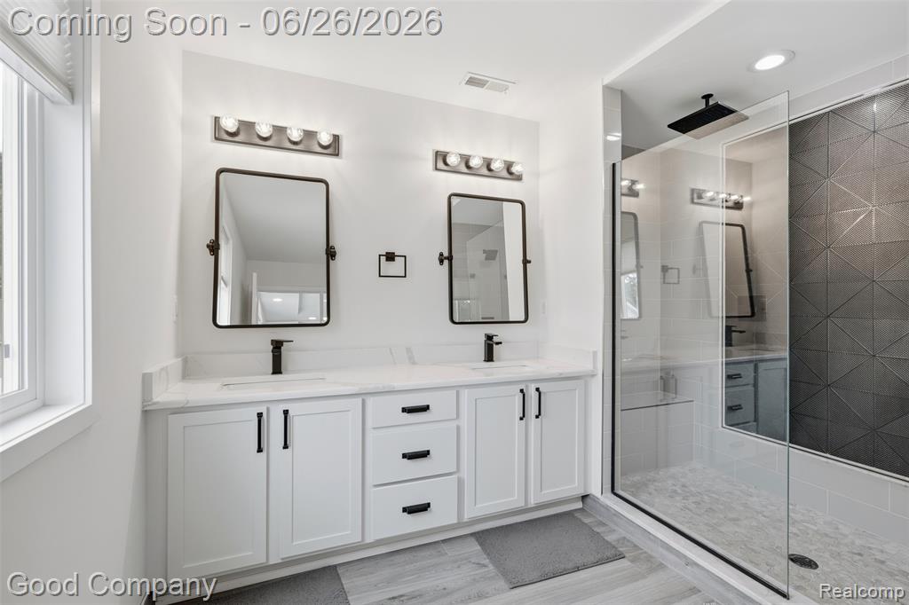 8431 Kenberton Drive, Oak Park, MI 48237 — Photo 30