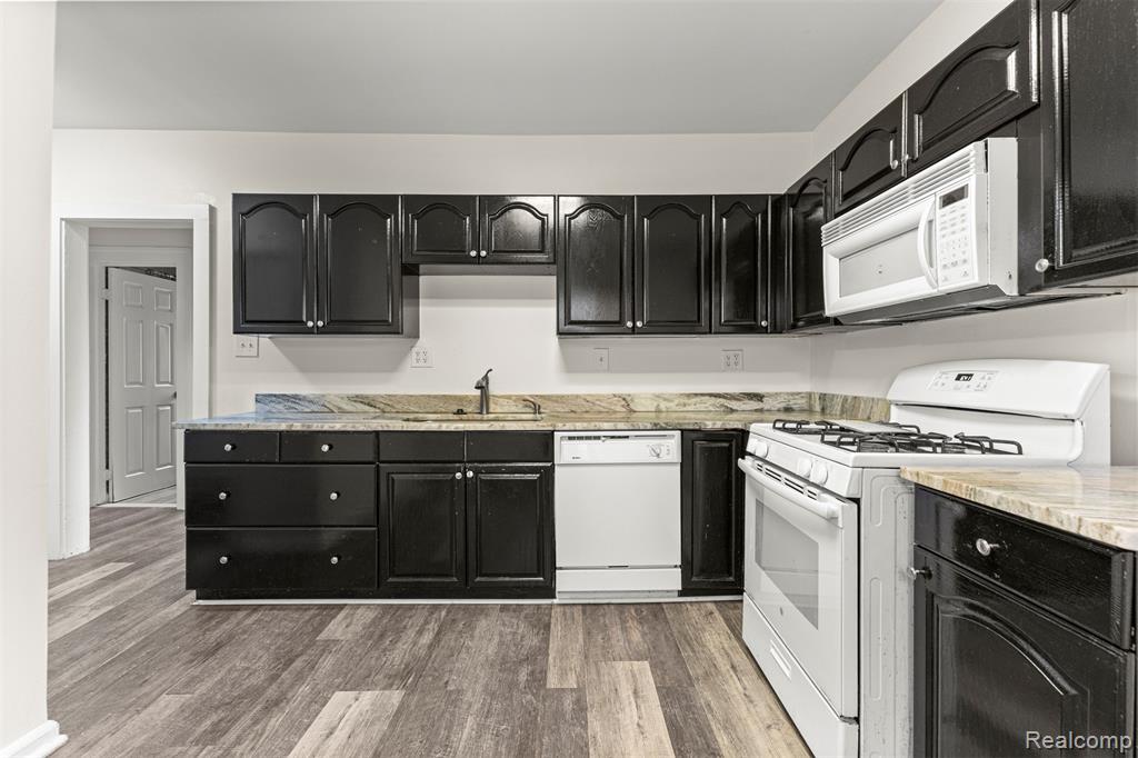 5629 Katherine Street, Dearborn Heights, MI 48125 — Photo 16