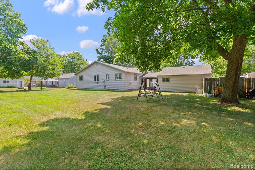 4440 Oakvista Avenue, Clarkston, MI — Photo 29