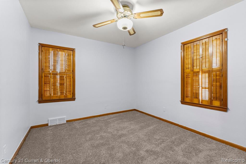 6658 MILLER Boulevard, Dearborn, MI 48126 — Photo 14