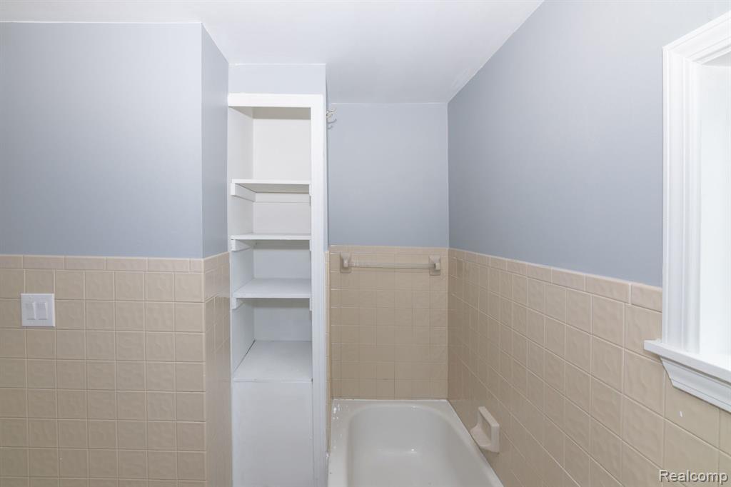 4941 S HILL Road, Milford, MI 48381 — Photo 15