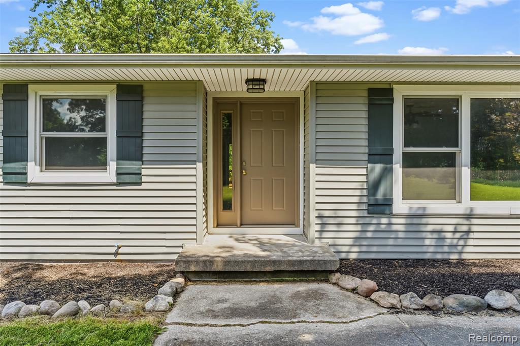 9200 Hickory Ridge Road, Holly, MI 48442 — Photo 5