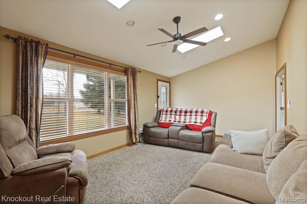 8661 VASSAR Road, Millington, MI 48746 — Photo 9