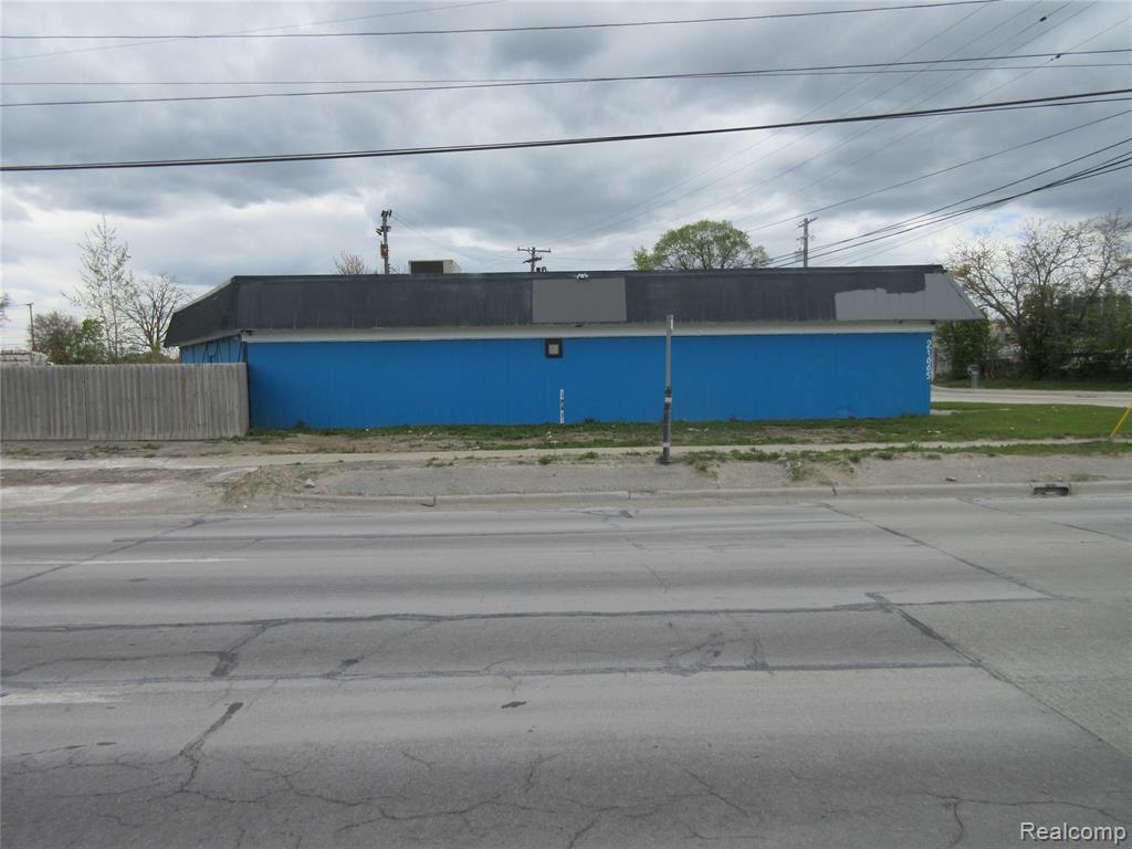 21665 GROESBECK Highway, Warren, MI 48089 — Photo 4
