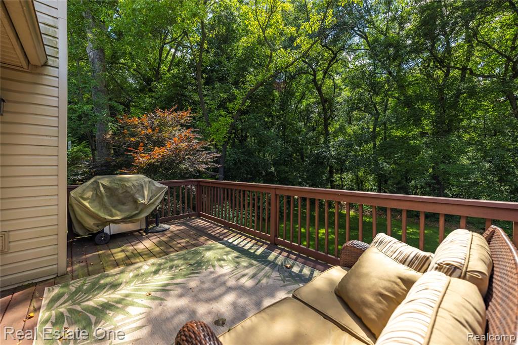 9611 Klais Road, Clarkston, MI 48348 — Photo 5