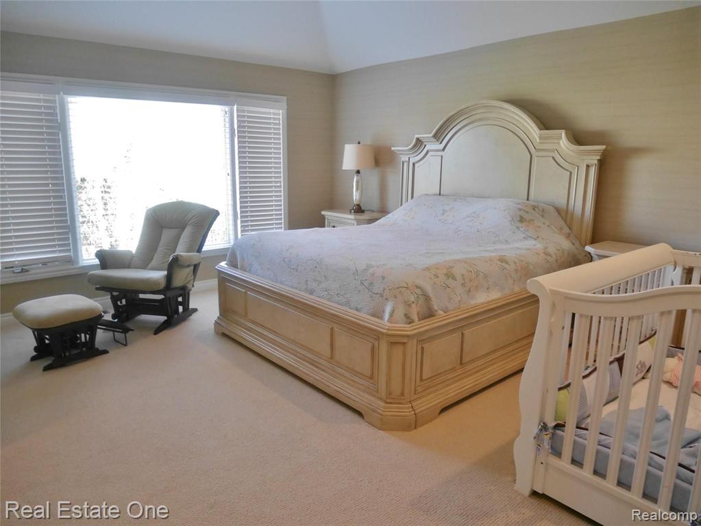 5846 CLEARVIEW Drive, Troy, MI 48098 — Photo 24