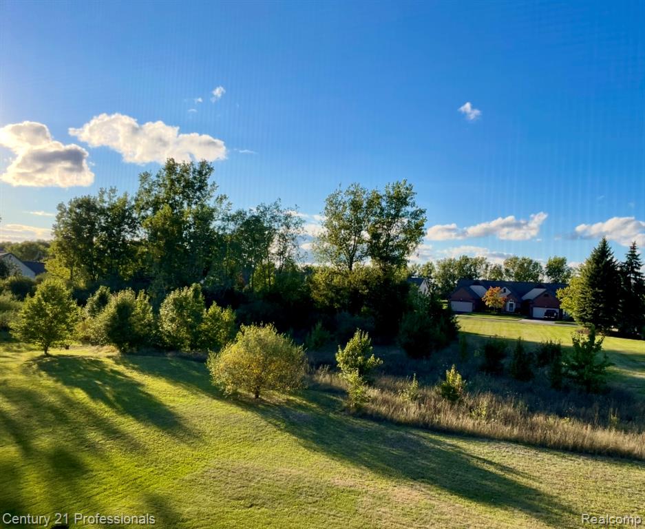 778 W Peninsula Court, Oxford, MI, 48371