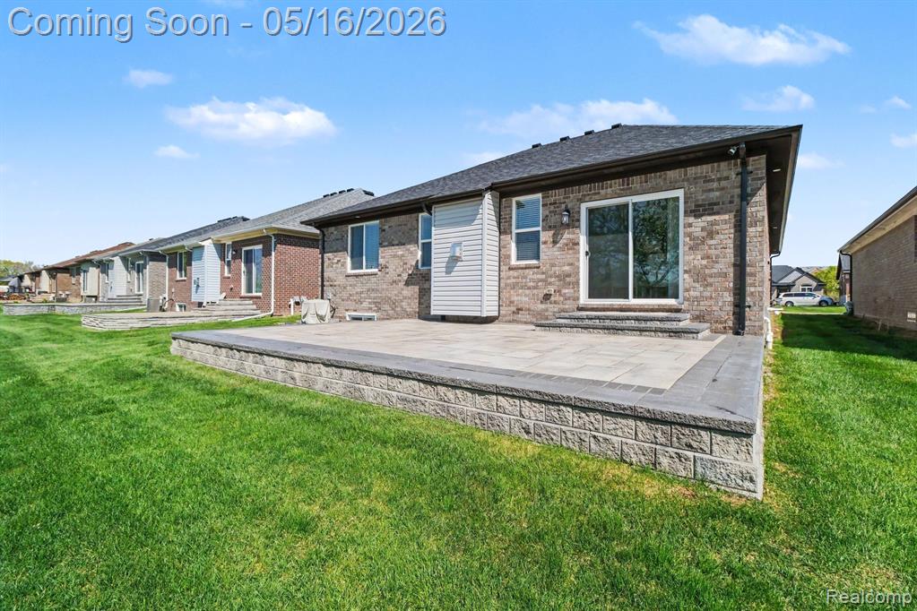 15330 Eton Pointe Drive, Clinton Twp, MI 48035 — Photo 26