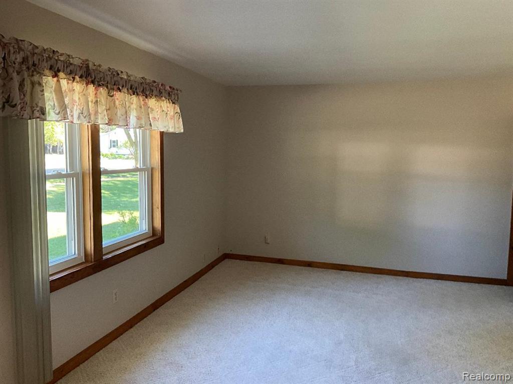 515 N Silver Street, Bad Axe, MI 48413 — Photo 2