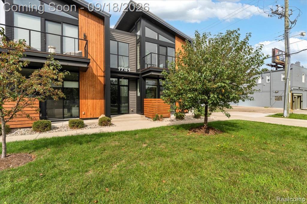 1741 Livernois Street, 3, Ferndale, MI 48220
