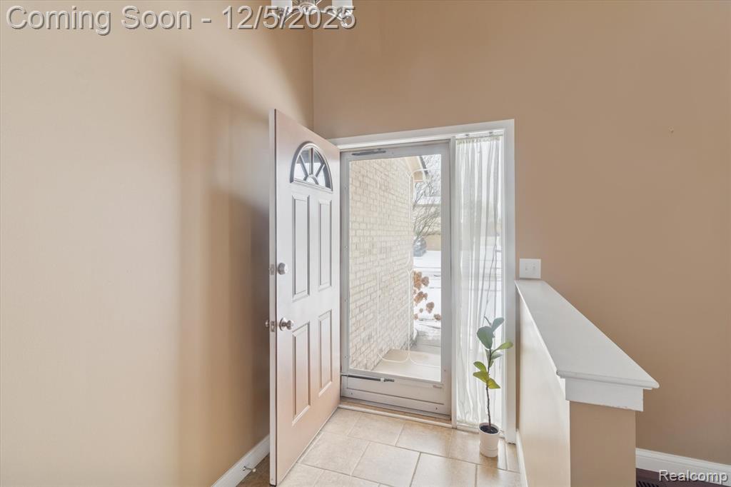 41512 Pheasant Creek Drive, Canton, MI 48188 — Photo 6