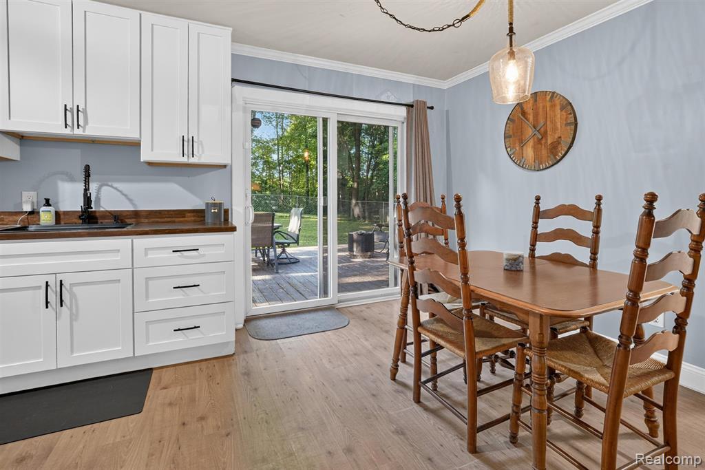 8696 Sargent Road, Fowlerville, MI 48836 — Photo 9