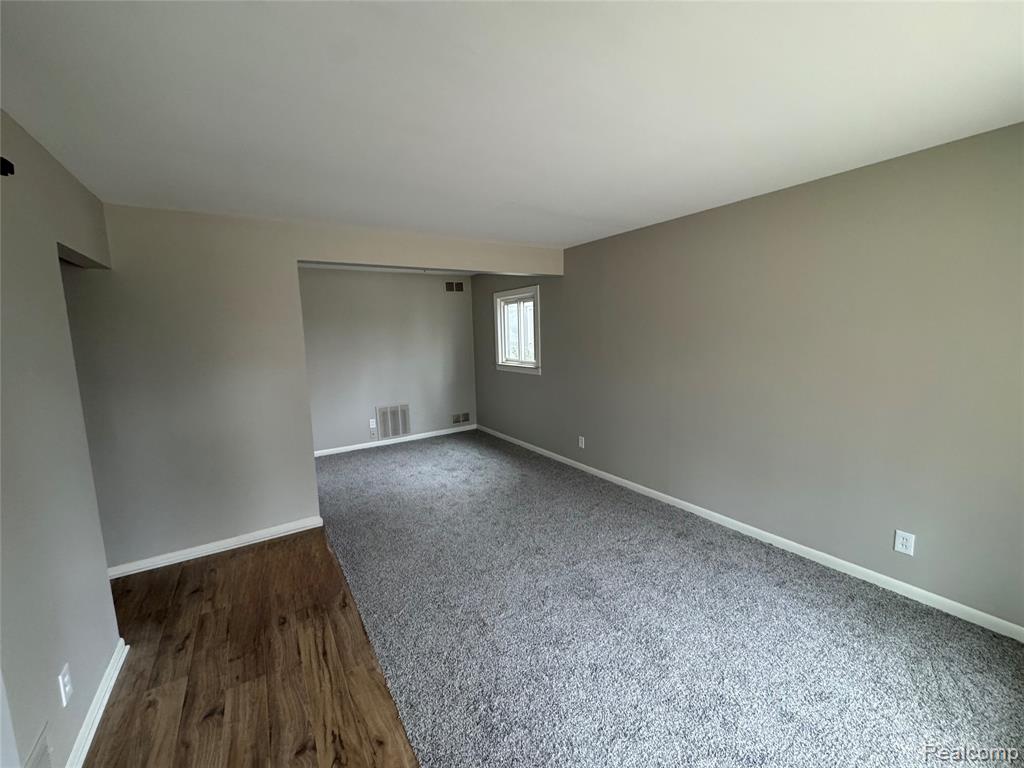 7012 Tappon Drive, Clarkston, MI — Photo 4