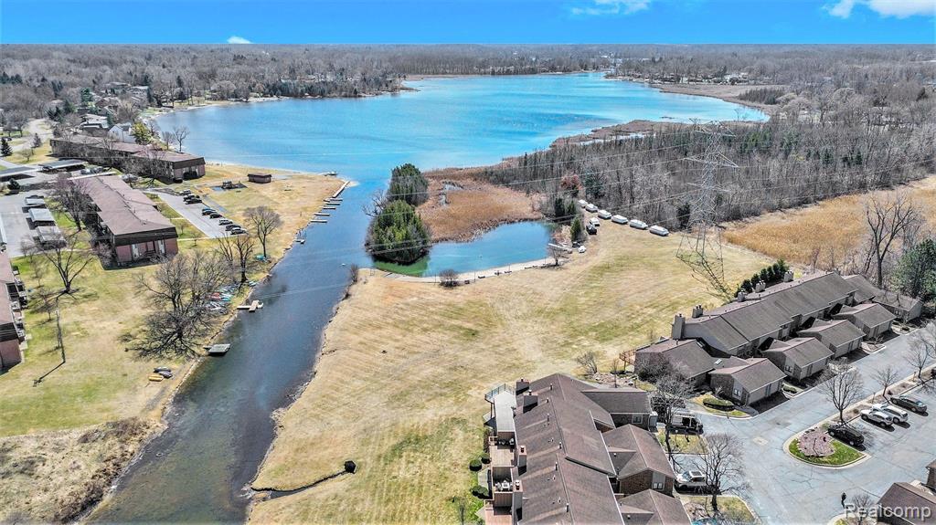 6876 NORTHCREST Way E, Clarkston, MI — Photo 22