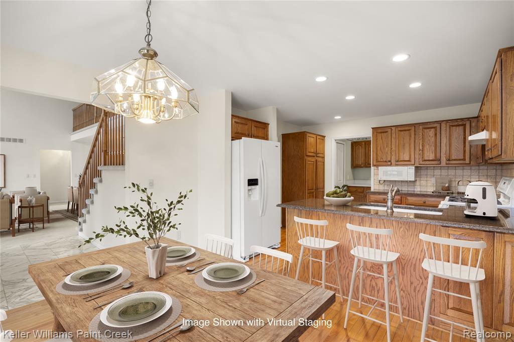 54710 Bellingham Drive, Utica, MI 48316 — Photo 11