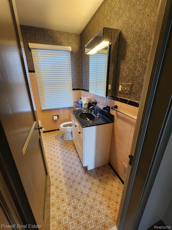 912 Cedarhill Drive, Royal Oak, MI 48067 — Photo 10