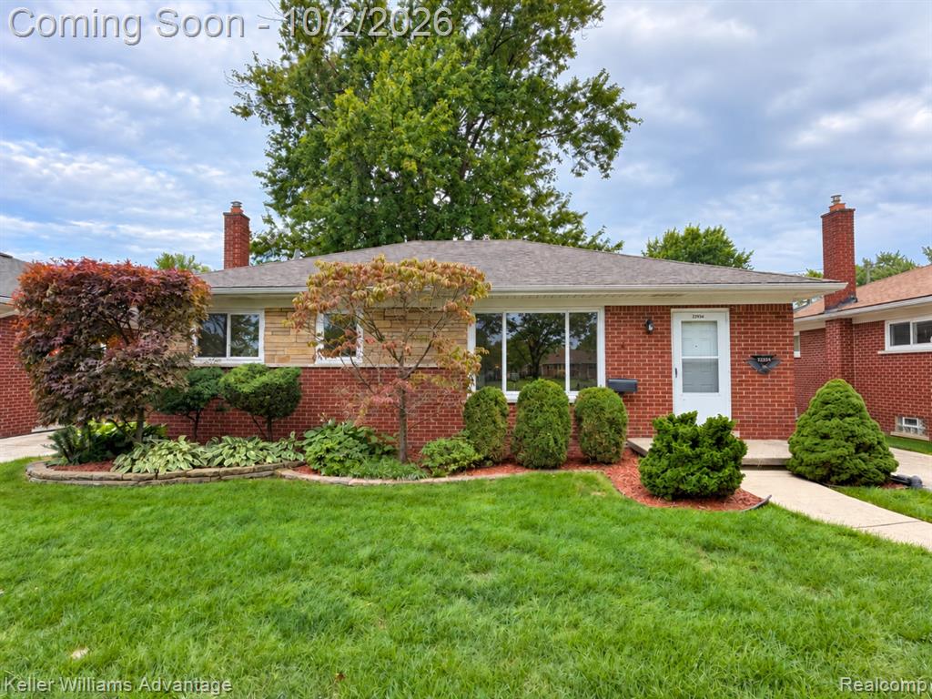 22954 Rosedale Street, Saint Clair Shores, MI 48080