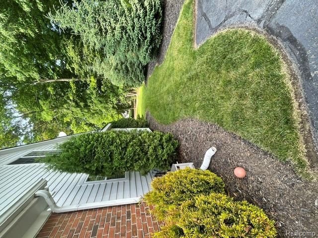 5827 Woodfield Parkway, Grand Blanc, MI 48439 — Photo 6