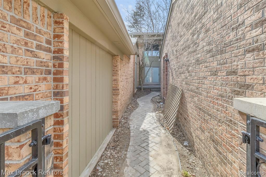 731 ARBOR COURT, Bloomfield Hills, MI 48304 — Photo 58