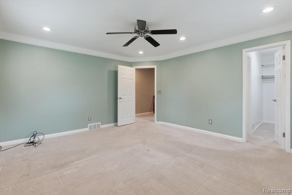 6233 Golfview Drive, Burton, MI 48509 — Photo 30