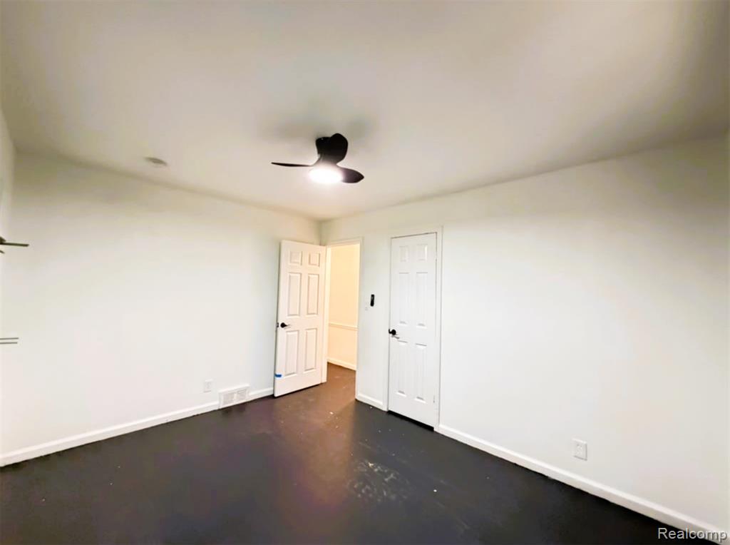 8573 E Outer Drive, Detroit, MI 48213 — Photo 21