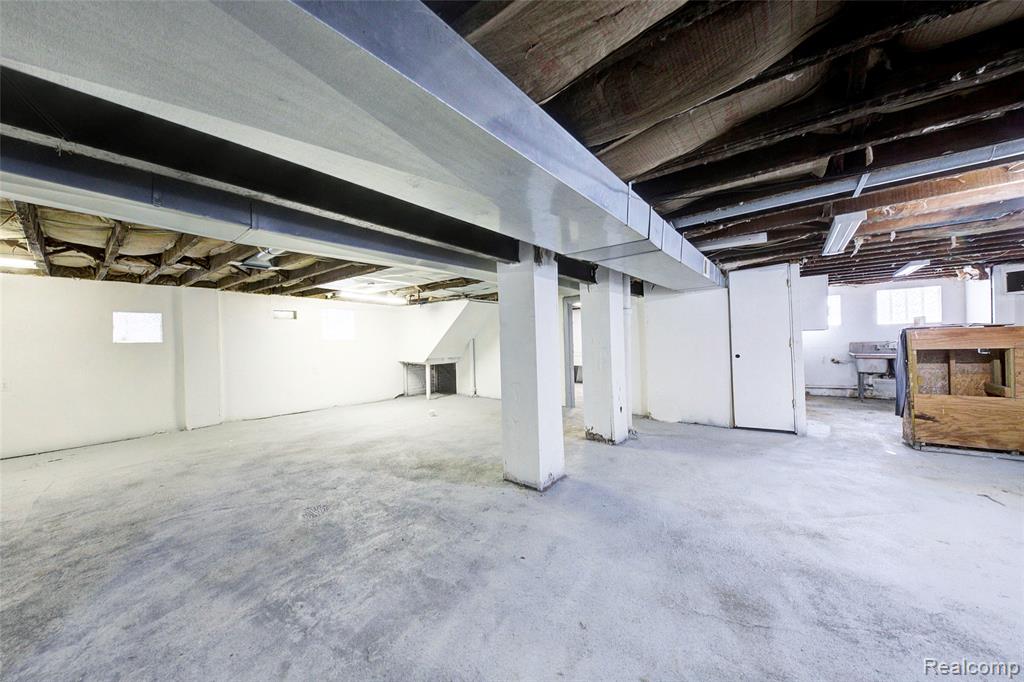 700 W Euclid Street, Detroit, MI 48202 — Photo 40