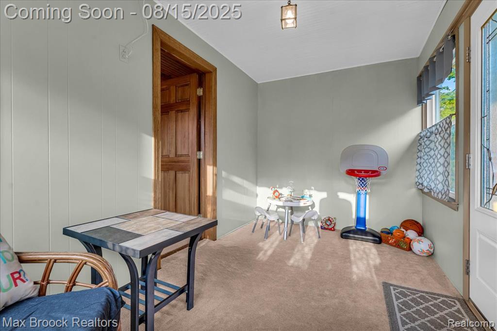 415 W Lake Street, South Lyon, MI 48178 — Photo 7