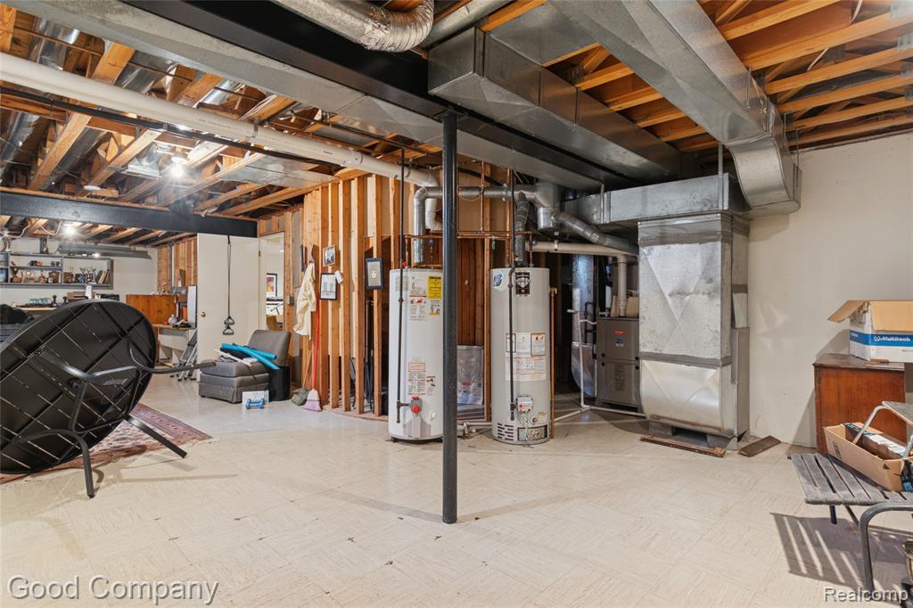5104 Woodcliff Hill Road W, West Bloomfield, MI 48323 — Photo 50