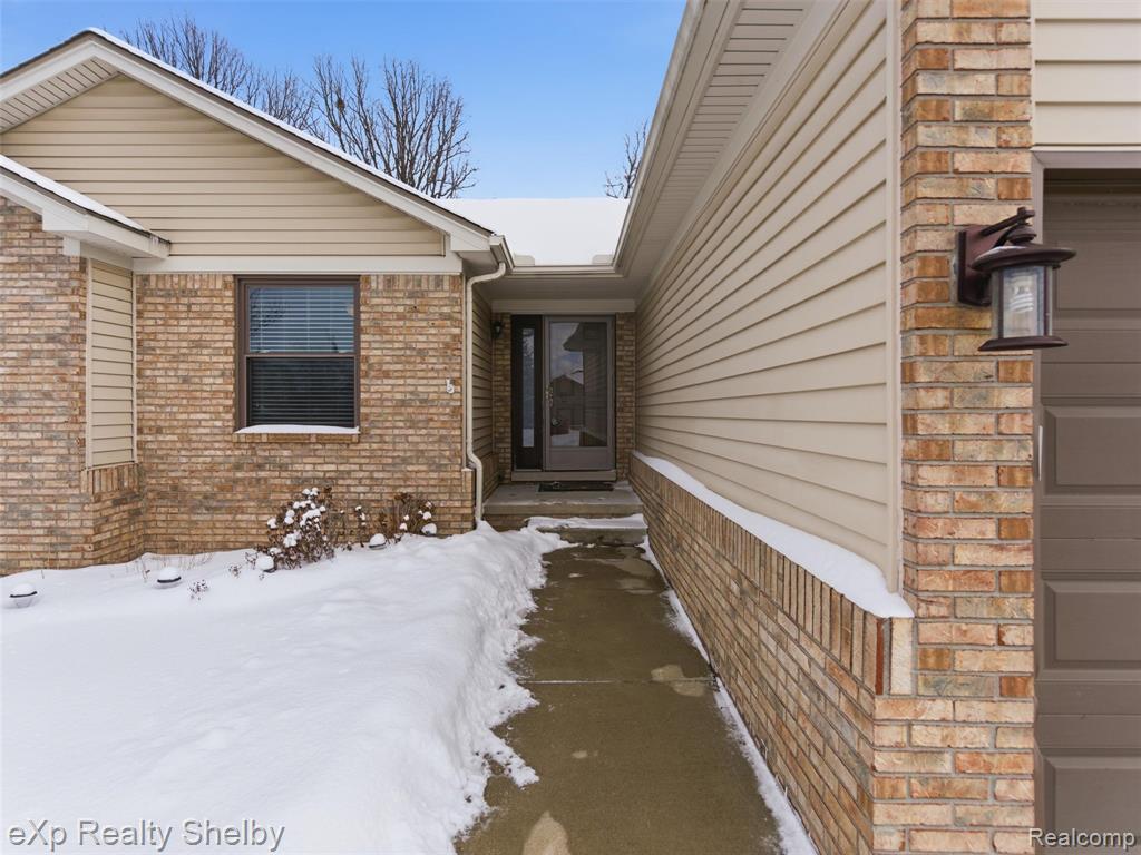 53152 Cripple Creek Drive, Chesterfield, MI 48047 — Photo 4