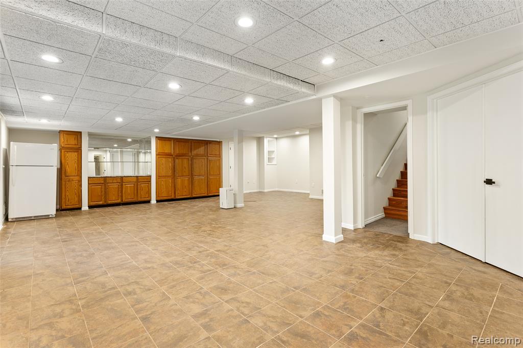 6890 Duchess Court, Troy, MI 48098 — Photo 47