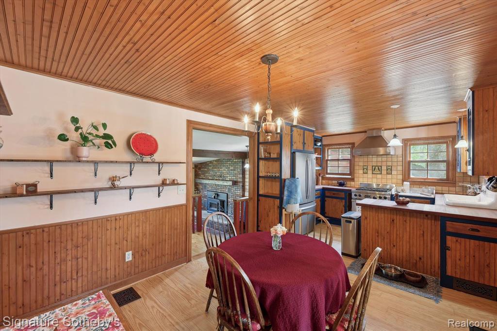 9827 KENNEDY Road, Munith, MI 49259 — Photo 23