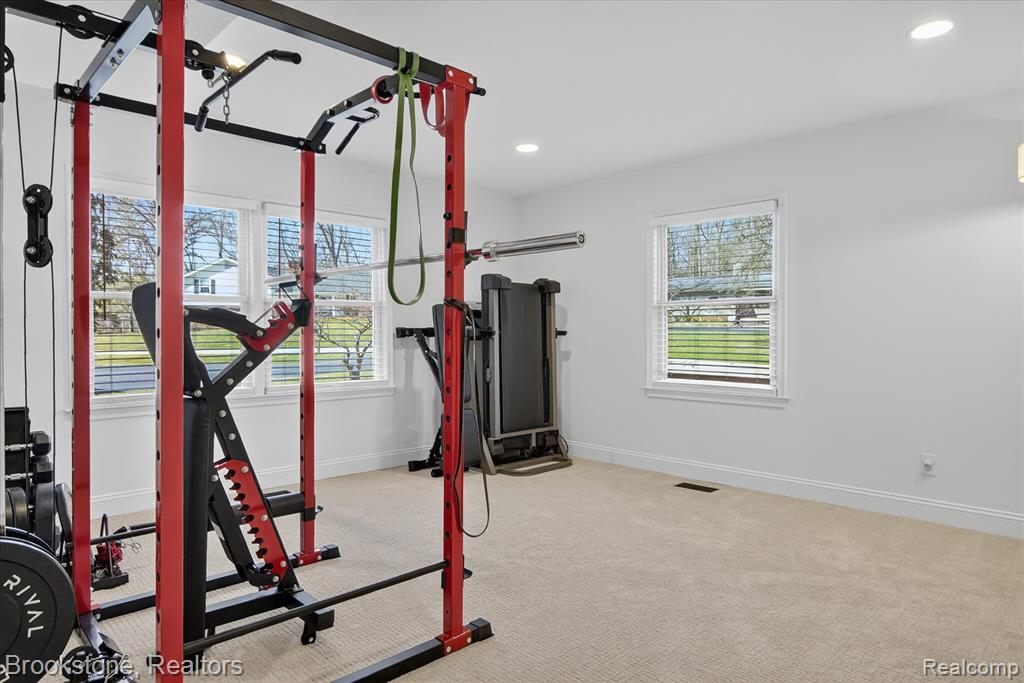 754 N Valley Chase Road, Bloomfield Hills, MI 48304 — Photo 34