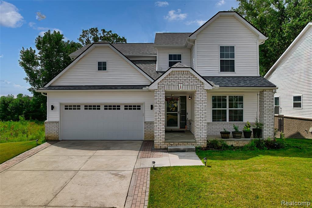 569 Pattan Drive, Wixom, MI 48393 — Photo 2