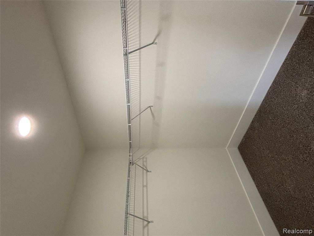 127 E Mahan Avenue, Hazel Park, MI 48030 — Photo 15