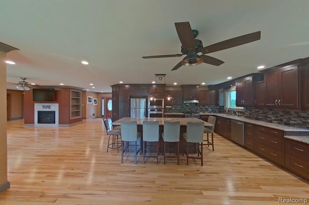 6523 ELLINWOOD Drive, White Lake, MI 48383 — Photo 11