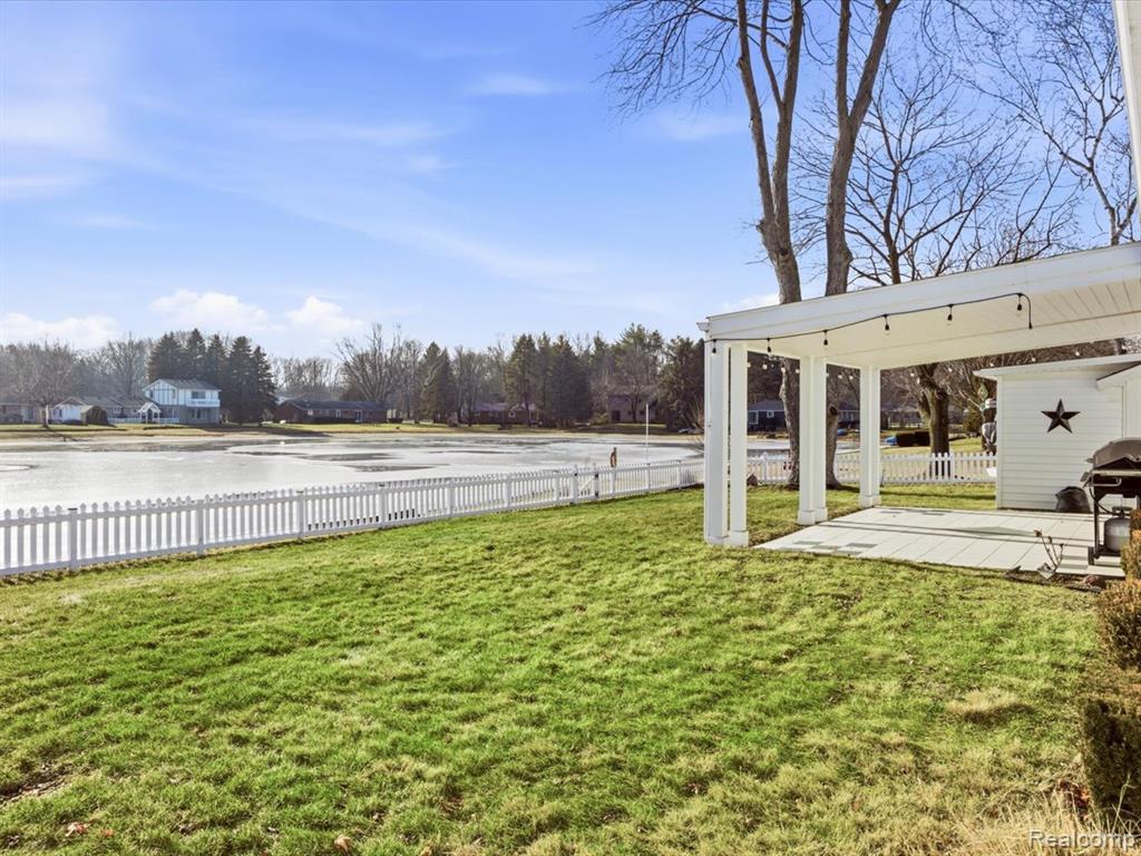 3309 Lake Drive, Fort Gratiot, MI 48059 — Photo 24