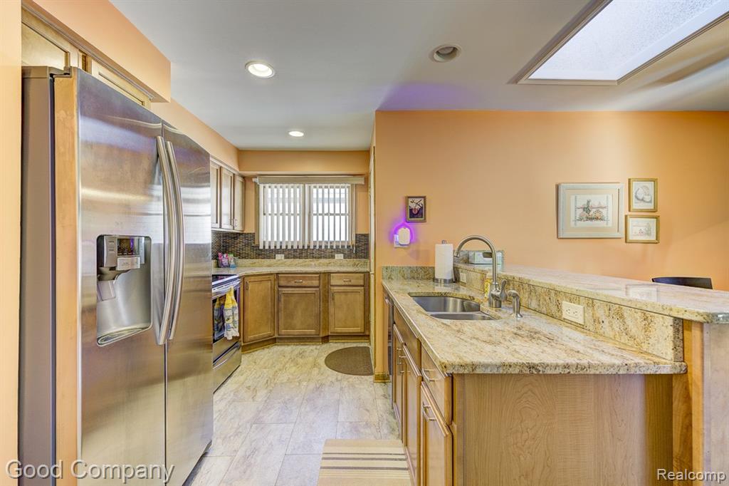 6430 Mayfair Street, Taylor, MI 48180 — Photo 13